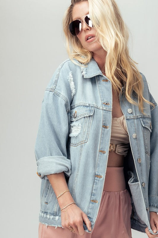 light wash, oversized denim jacket from Tobi #clothes #style | get 50% off  when you sign up for t… | Light wash denim jacket, Long denim jacket, Jean  jacket outfits